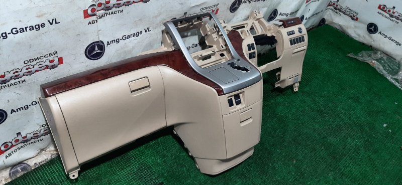 Торпедо Toyota Alphard ANH25-8013509 2AZ-FE 2009