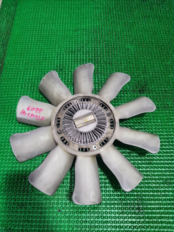 Вентилятор с вязкостной муфтой Nissan Atlas G2H41 FD42-032705 1994