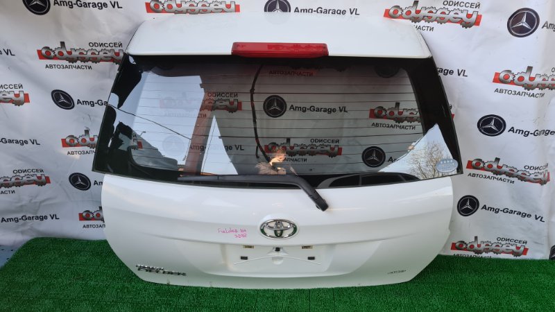 Дверь 5-я Toyota Corolla Fielder NZE164 1NZ-FE 2014