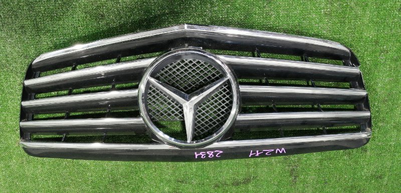 Решетка радиатора Mercedes E320 W211 112949 2002