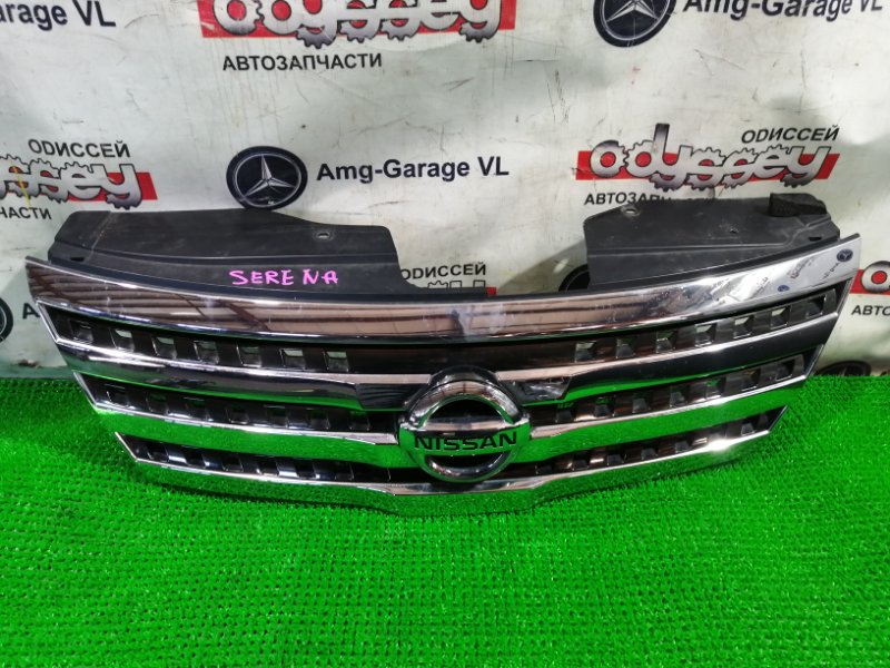 Решетка радиатора Nissan Serena C25