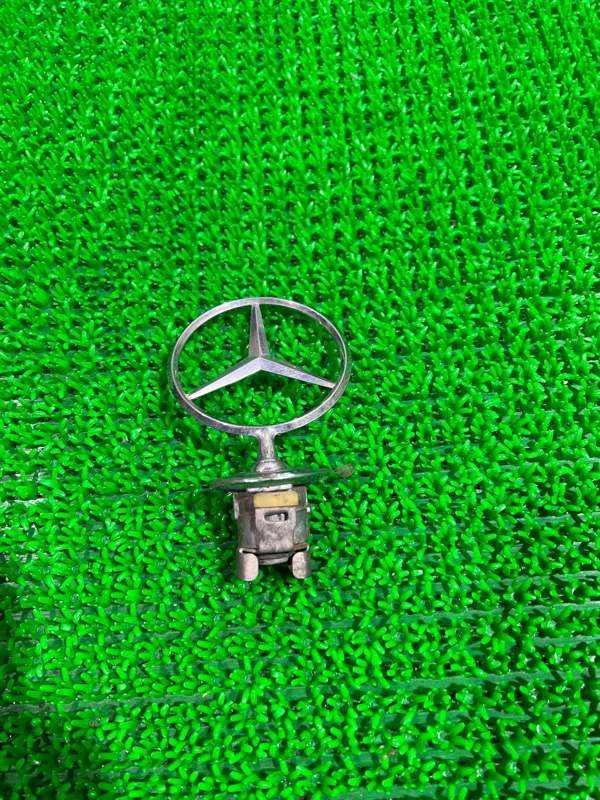 Капот Mercedes E50 W210 119980 1996