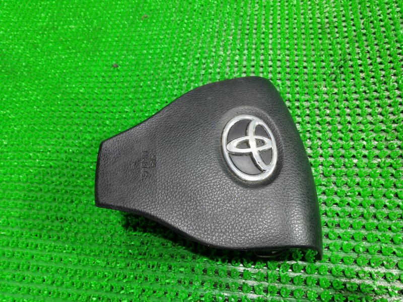 Airbag на руль Toyota Noah ZRR85 3ZR-FAE 2015