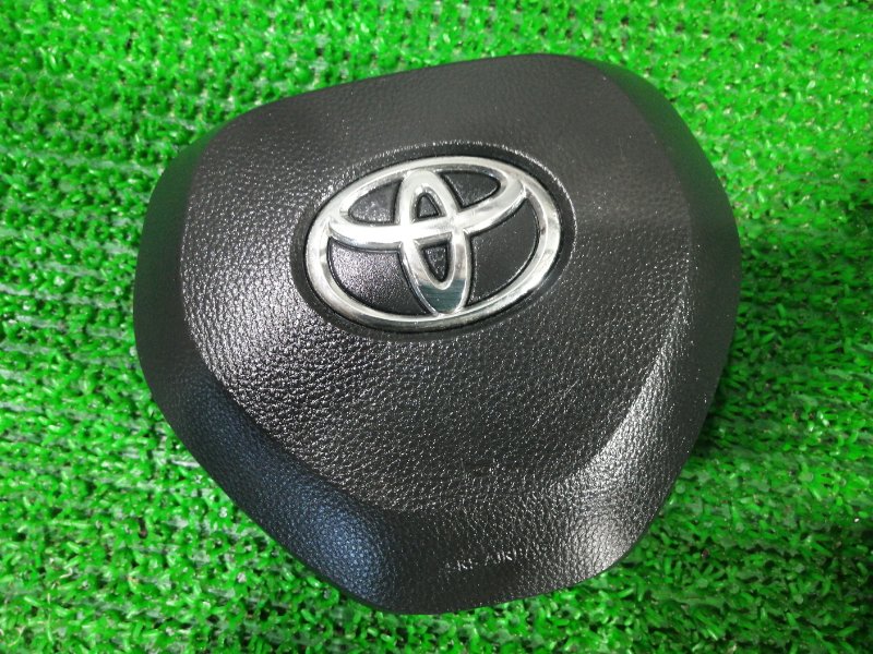 Airbag на руль Toyota Rav4 AXAH52 A25A-FXS 2020