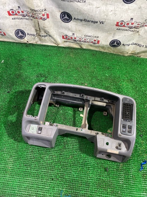 Консоль панели приборов Hino Ranger FC3JJB J07C 1998