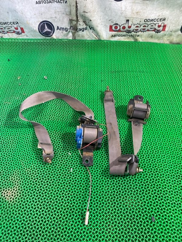 Ремень безопасности Nissan Atlas G2H41 FD42 1994