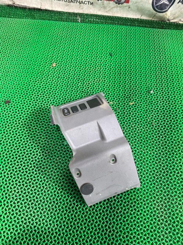 Кнопки прочие Mitsubishi Fuso FK71DC 4M50 2005