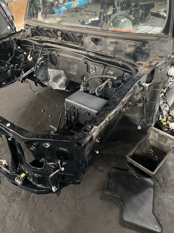Лонжерон TOYOTA FJ CRUISER GSJ15W 1GR-FE 2012 левый (б/у)