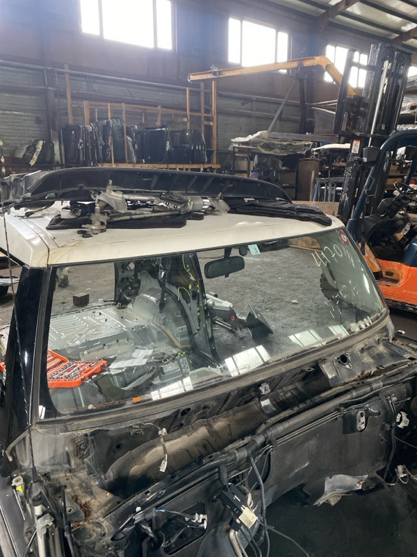 Стекло лобовое TOYOTA FJ CRUISER GSJ15W 1GR-FE 2012 (б/у)