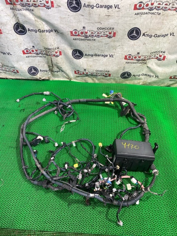 Коса под капот TOYOTA FJ CRUISER GSJ15W 1GR-FE 2012 (б/у)