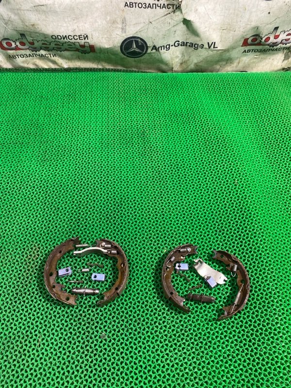 Колодки ручного тормоза SUBARU FORESTER 2014 SJG FA20ESZHYA 26694FJ001 контрактная