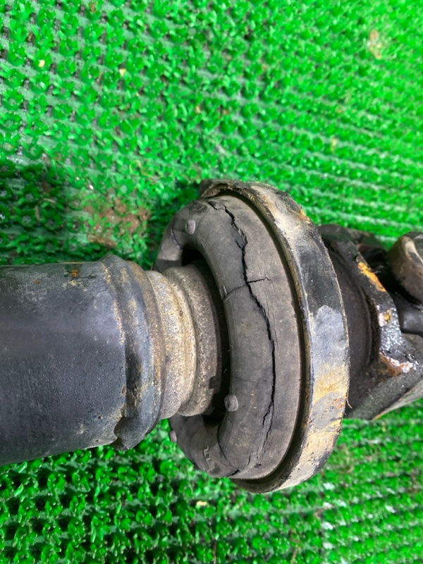 Кардан задний DATSUN 2001 RMD22 QD32