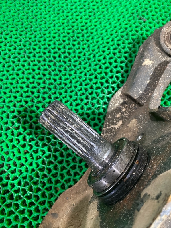 Привод передний левый ISUZU BIGHORN UBS69GW 4JG2