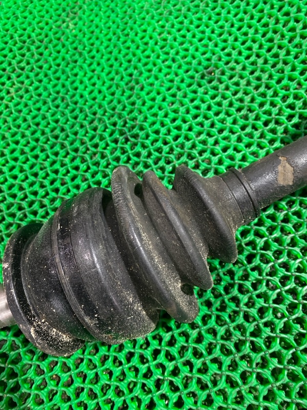 Привод передний левый ISUZU BIGHORN UBS69DW 4JG2