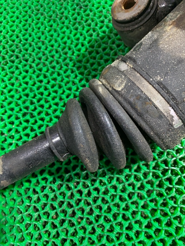 Привод передний левый BIGHORN 1996 UBS69DW 4JG2