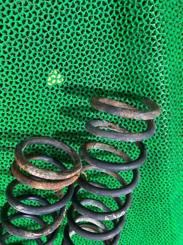 Пружина передняя TOYOTA LAND CRUISER PRADO KZJ78 1KZ-TE