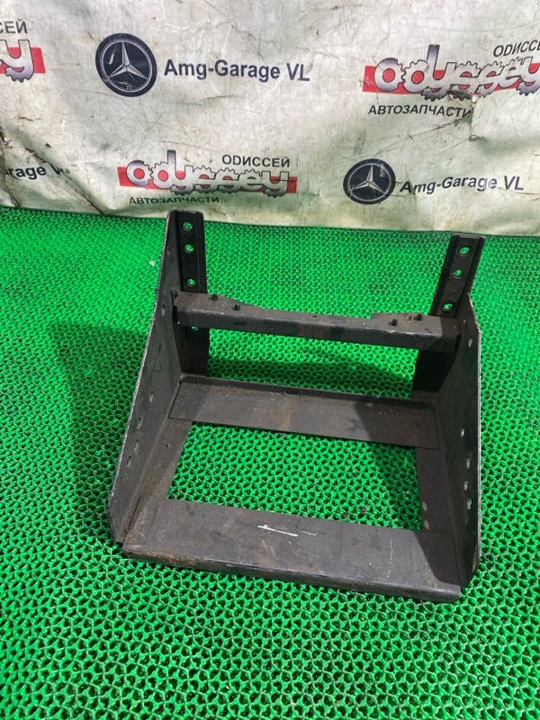 Запчасть крепление аккумулятора NISSAN NISSAN DIESEL CONDOR 1994 H4NS41 FD46 контрактная Крепление аккумулятора NISSAN NISSAN DIESEL CONDOR 1994 H4NS41 FD46 контрактная