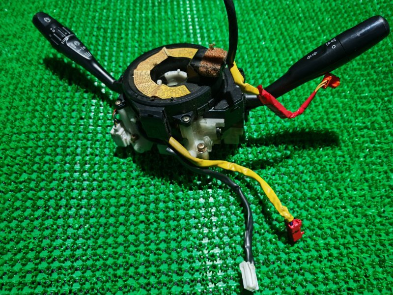 Запчасть блок подрулевых переключателей MITSUBISHI DELICA 1997 PD8W 4M40 контрактная Блок подрулевых переключателей MITSUBISHI DELICA 1997 PD8W 4M40 контрактная