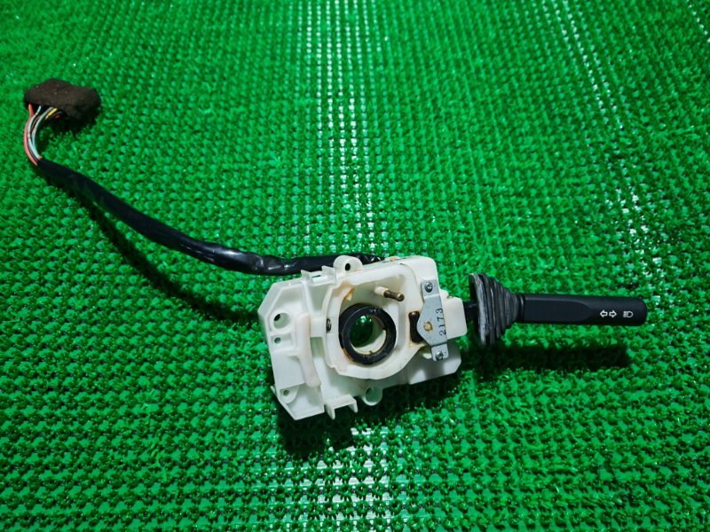 Запчасть блок подрулевых переключателей ISUZU BIGHORN 1994 UBS69GW 4JG2 контрактная Блок подрулевых переключателей ISUZU BIGHORN 1994 UBS69GW 4JG2 контрактная