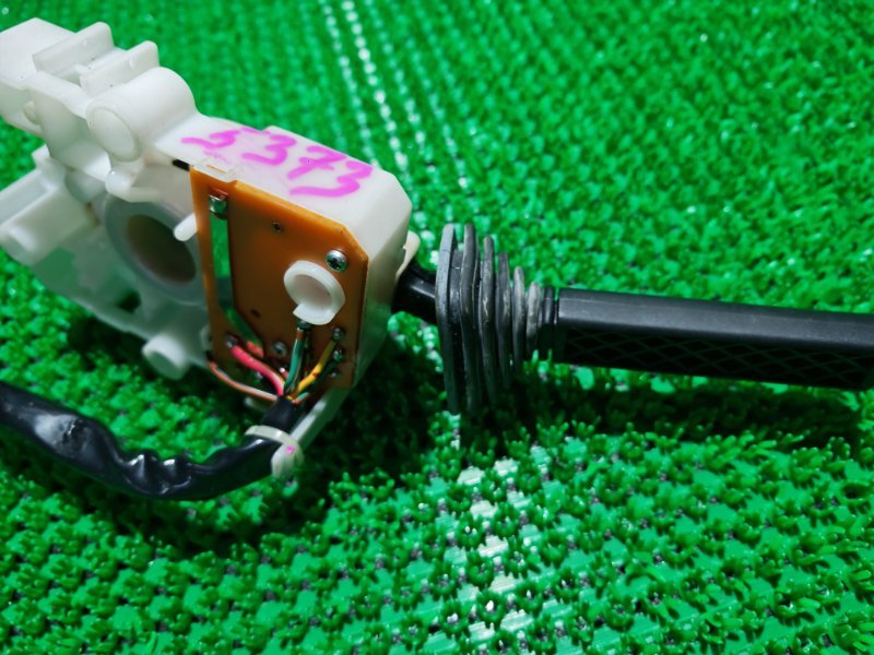 Блок подрулевых переключателей BIGHORN 1994 UBS69GW 4JG2 Блок подрулевых переключателей BIGHORN 1994 UBS69GW 4JG2