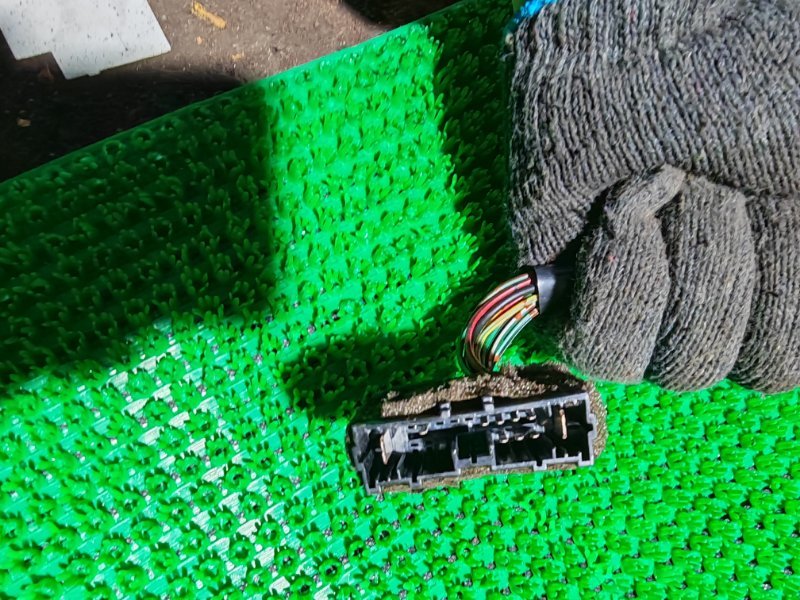 Блок подрулевых переключателей ISUZU BIGHORN UBS69GW 4JG2 Блок подрулевых переключателей ISUZU BIGHORN UBS69GW 4JG2