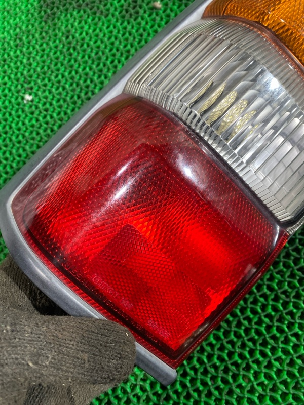 Стоп левый SAFARI 1999 VRGY61 TD42-T