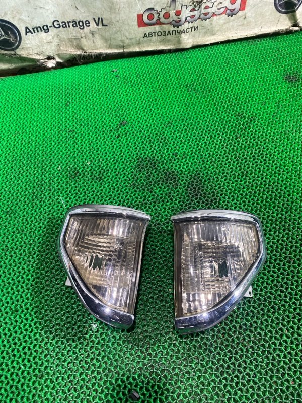 Габарит передний TOYOTA LAND CRUISER PRADO 1991 LJ78 2LTE контрактная