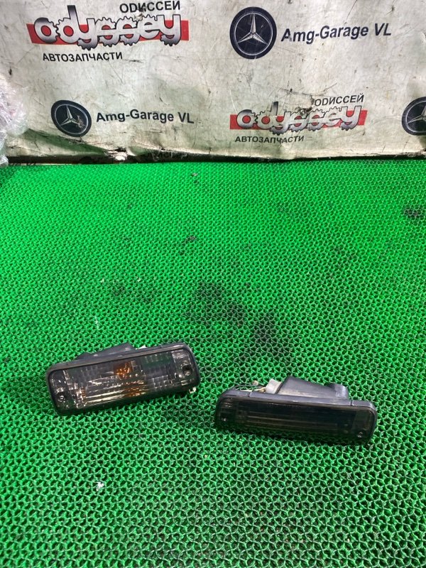 Запчасть повторитель в бампер передний TOYOTA LAND CRUISER PRADO 1991 LJ78 2LTE контрактная Повторитель в бампер передний TOYOTA LAND CRUISER PRADO 1991 LJ78 2LTE контрактная