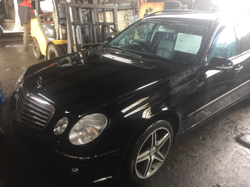 Автомобиль MERCEDES E280 W211 272943 2005 года в разбор