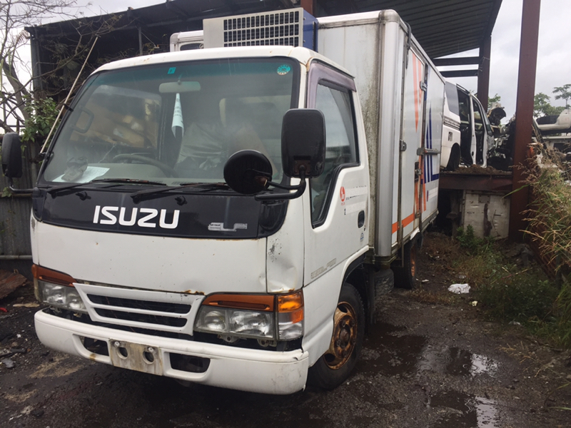 Isuzu elf 4be1 дымит