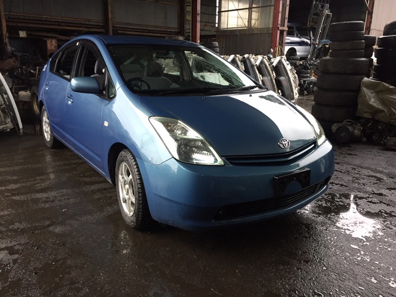 Автомобиль TOYOTA PRIUS NHW20 1NZ-FXE 2005 года в разбор