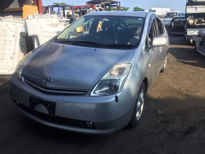 Автомобиль TOYOTA PRIUS NHW20 1NZ-FXE 2004 года в разбор