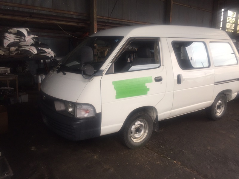 Автомобиль TOYOTA TOWN ACE CR27V 2C 1995 года в разбор