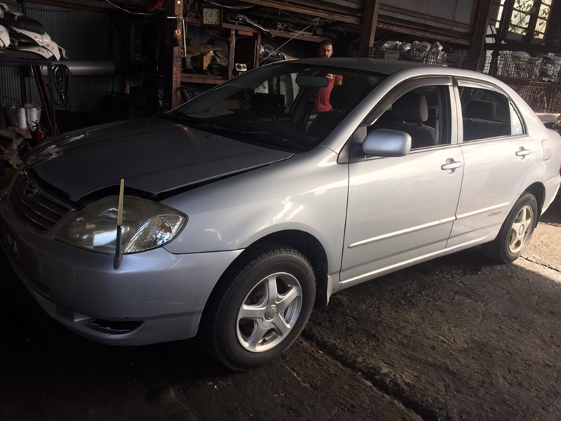 Автомобиль TOYOTA COROLLA NZE124 1NZ-FE 2003 года в разбор