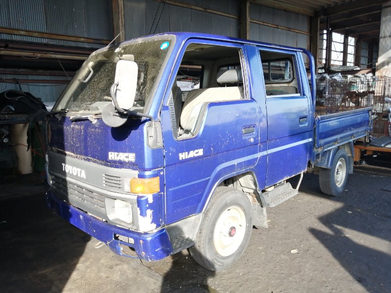 Автомобиль TOYOTA HIACE LH95 2L 1992 года в разбор