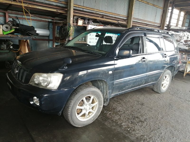 Автомобиль TOYOTA KLUGER MCU25 1MZ-FE 2001 года в разбор