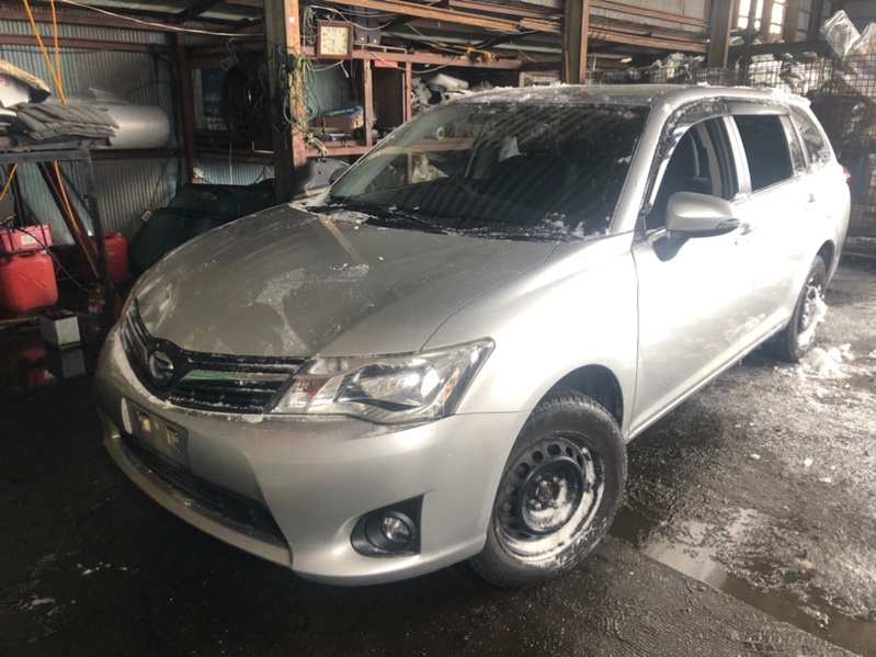 Автомобиль TOYOTA COROLLA FIELDER NZE164 1NZ-FE 2013 года в разбор