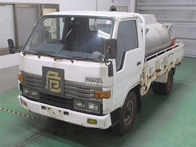 Автомобиль TOYOTA DYNA BU60 B-1350538 1988 года в разбор