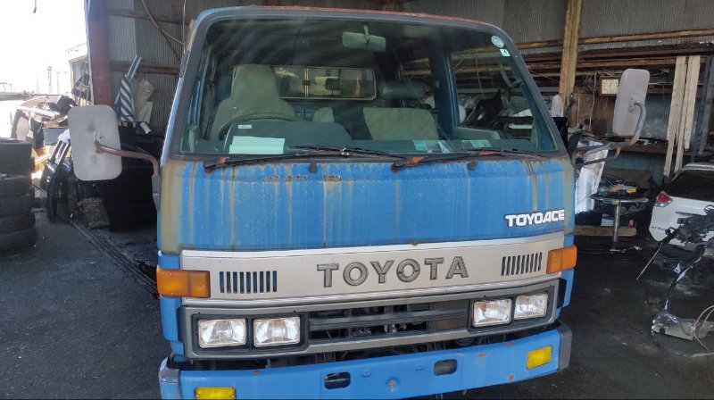 Автомобиль TOYOTA TOYOACE BU60 B 1992 года в разбор