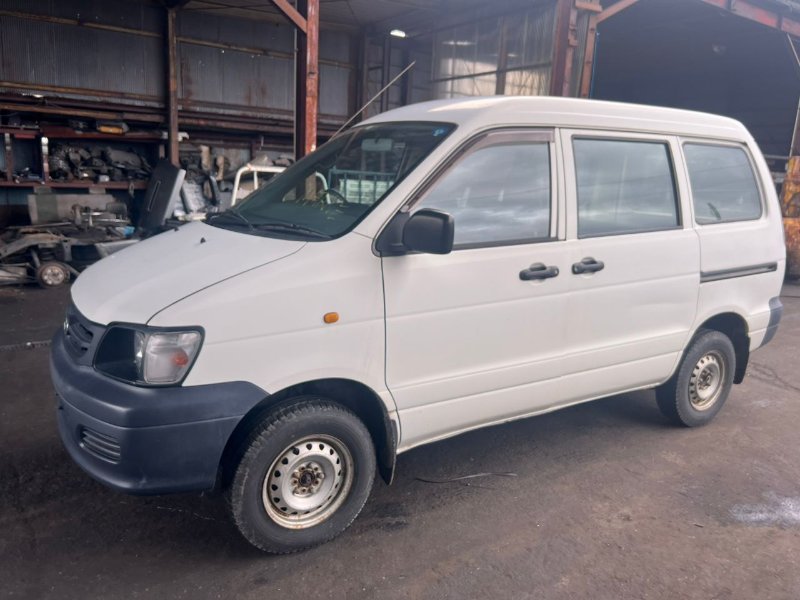 Автомобиль TOYOTA TOWN ACE NOAH CR52 3C-E 2002 года в разбор