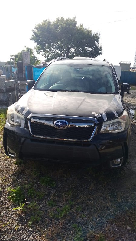 Автомобиль SUBARU FORESTER SJG FA20ESZHYA 2014 года в разбор