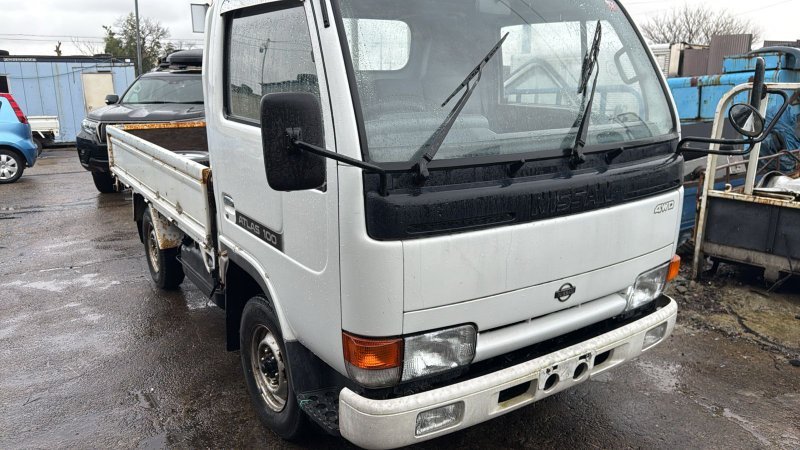 Автомобиль NISSAN ATLAS M6F23 TD23 1995 года в разбор