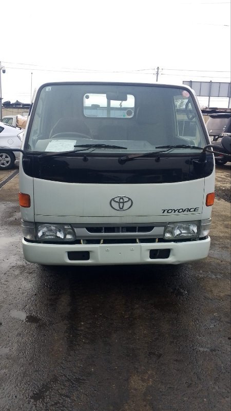 Автомобиль TOYOTA DYNA LY101 3L 1998 года в разбор
