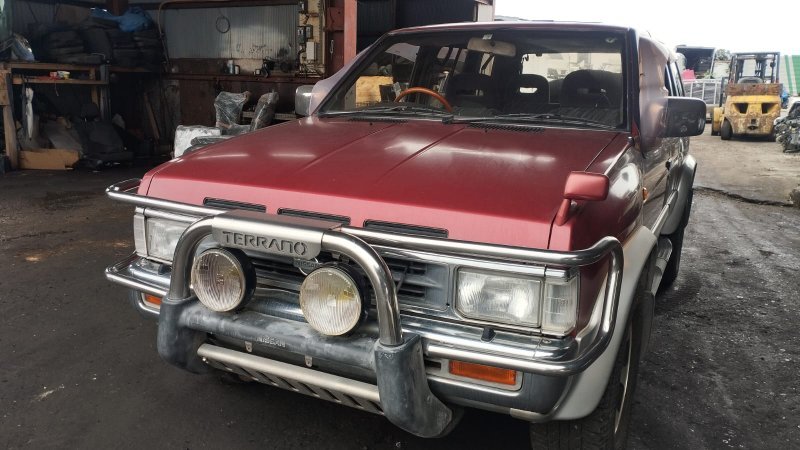 Автомобиль NISSAN TERRANO WHYD21 VG30(E) 1994 года в разбор