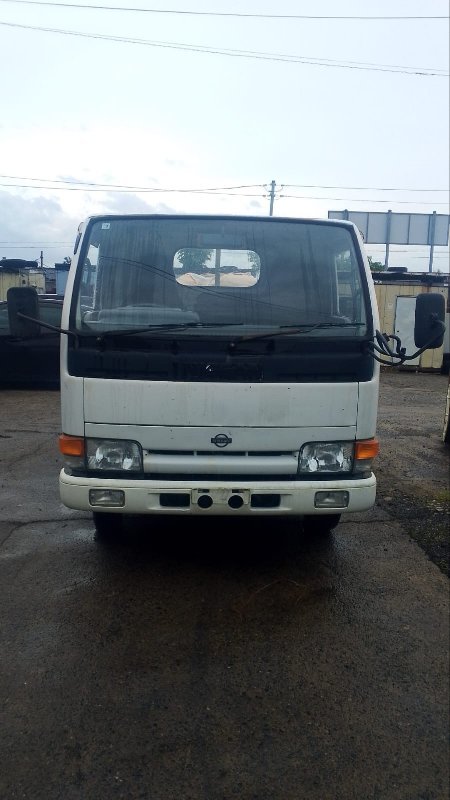 Автомобиль NISSAN ATLAS P4F23 TD27 1994 года в разбор