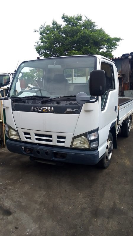 Автомобиль ISUZU ELF NHS69 4JG2 2004 года в разбор