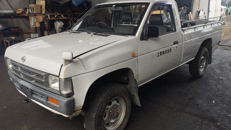 Автомобиль NISSAN DATSUN BMD21 TD27 1994 года в разбор