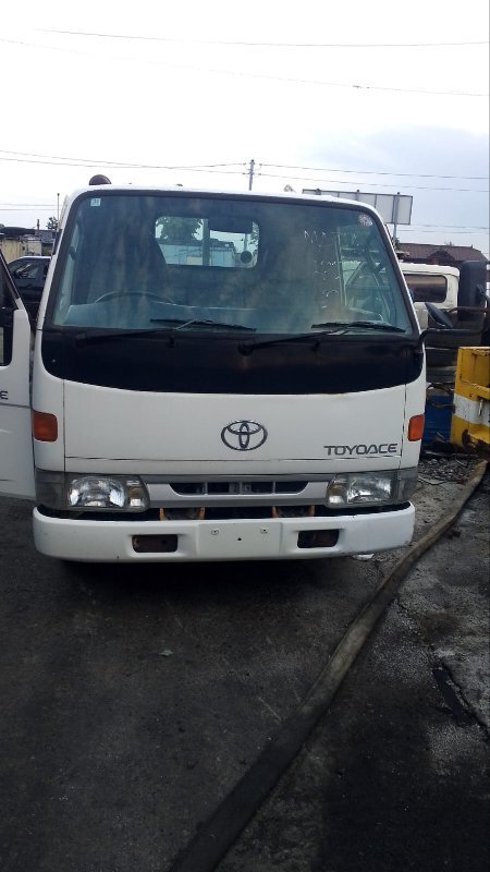 Автомобиль TOYOTA DYNA LY102 5L 2001 года в разбор