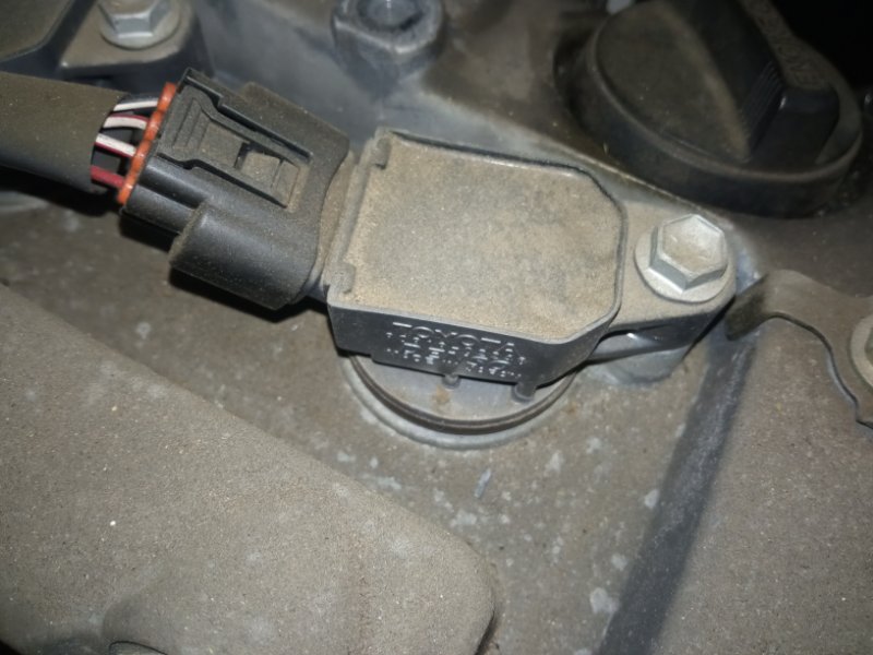Катушка зажигания Toyota Avensis AZT2500001140 1AZ-FSE 9091902248 контрактная