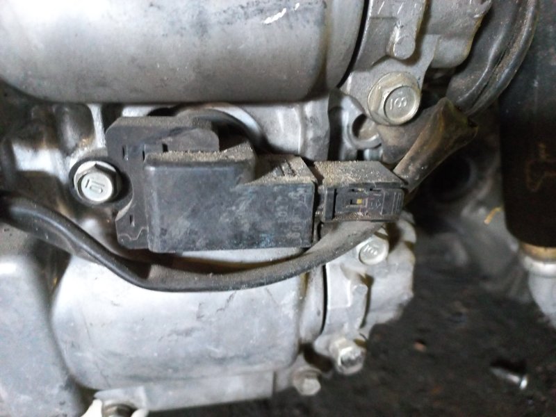 Катушка зажигания Subaru Impreza GP2 FB16 22433AA681 контрактная